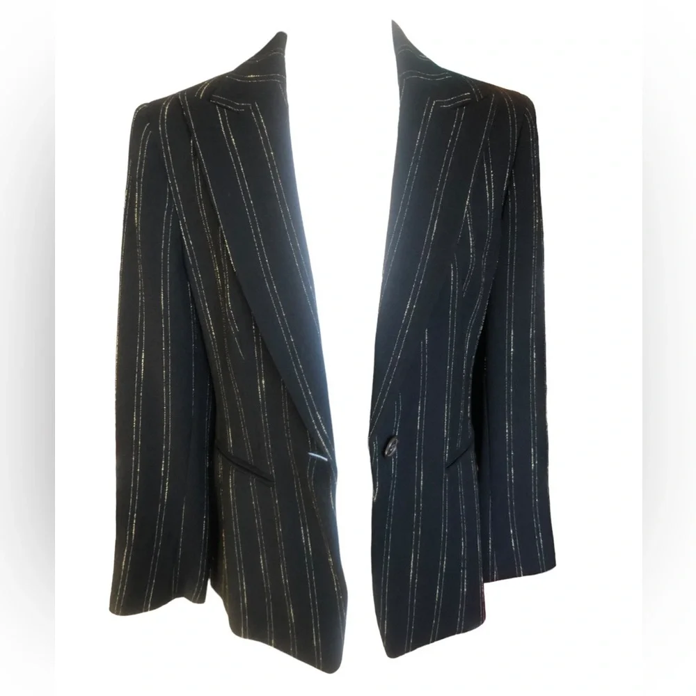 🇺🇸 🍁 BUNDLE ONLY - 5/$15 - Jones New York Pinstripe Blazer, size 6